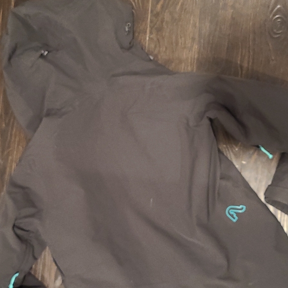 FLYLOW Winter jacket. - Picture 4 of 4